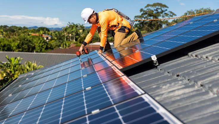 Financing panel removal and roof restoration for solar exit contractors